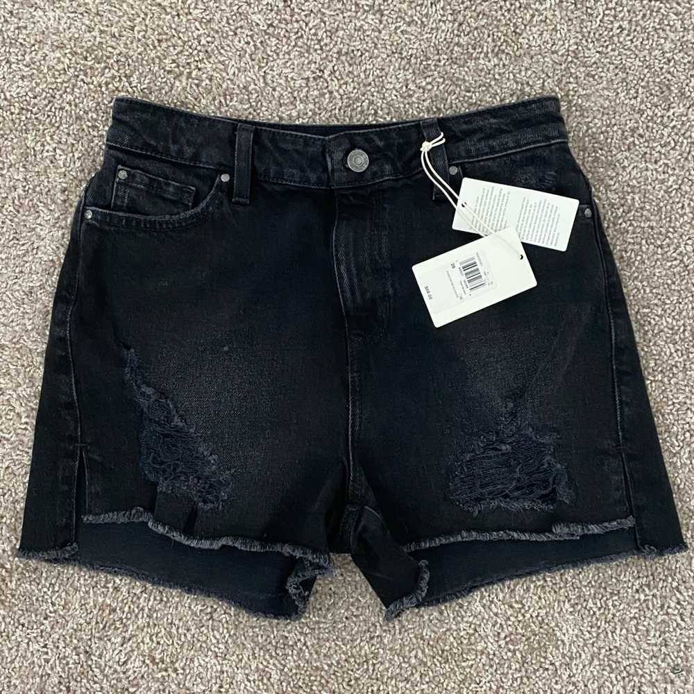 Guess shorts NWT